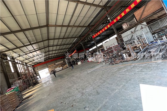 玄策展览工厂铁工区
