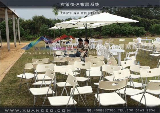 马克华菲新品订货会户外观众坐席区布置